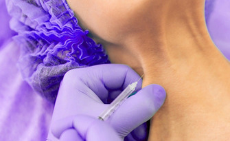 Процедура за изглаждане и заличаване на бръчки по шията, от Afrodita Aesthetic and Dental Care
