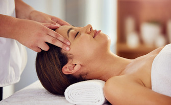 Специализиран масаж на лице и шия, от Рехабилитационен център Spine Therapy