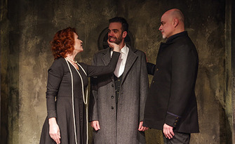 Постановката "Мъртвешки танц" на 21 Ноември, в Камерна зала на ДТ "Адриана Будевска"