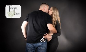 Магията на новото начало: Студийна фотосесия за бременна дама с 30 професионално обработени кадъра, от Tender Tales - Бояна Борисова