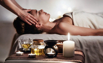 Deep Aroma Ritual - релаксиращ масаж на цяло тяло, скалп и ходила с етерично масло, от Студио за масажи Зона Релакс