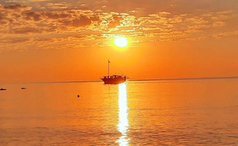 1 Юли на яхта