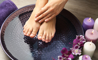 Медицински терапевтичен SPA педикюр с подробна обработка на ноктите и стъпалата, плюс терапия за кожата на краката, от Студио за красота Стефани