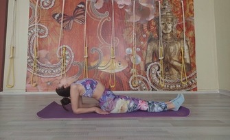 Започнете деня си с тонизираща йога, с Мария Николова