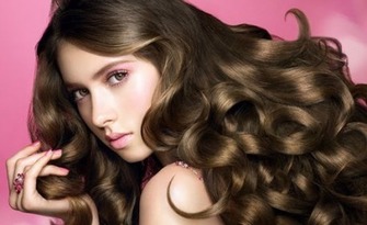 Подхранваща терапия за коса Milk Shake, плюс подстригване и оформяне със сешоар, от Gigi Hair Styling