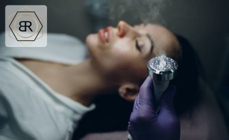 Почистване, подхранване и освежаване на лице с диамантено дермабразио и кислородна мезотерапия, от Център за красота La Mer