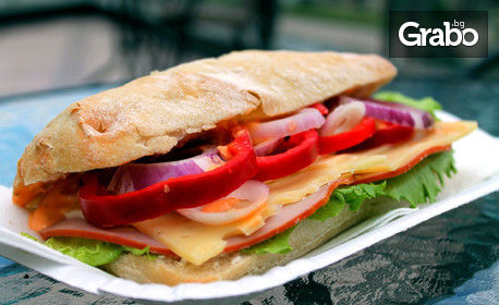 Ароматен сандвич по избор с прясно изпечена чабата, плюс домашна лимонада