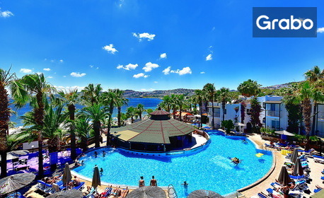 Морски релакс в Бодрум: 7 нощувки на база All Inclusive в Parkim Ayaz Hotel****, плюс басейн, водна пързалка и детска анимация