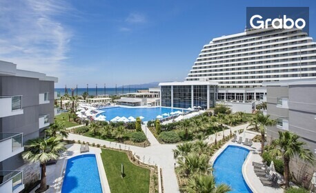 Last Minute за ранни записвания в Кушадасъ: 7 нощувки на база Ultra All Inclusive в Хотел Palm Wings Ephesus Beach Resort 5*, плюс басейн, водна пързалка и детска анимация
