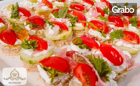 Сет "Вкусна галактика" с 360 броя сладки и солени коктейлни хапки