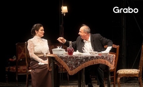 Николай Урумов в постановката "Bai Ganyo" на 23 Юни, в Младежки театър "Николай Бинев"