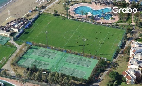 5-звездна Нова година в Белек, Турция: 5 нощувки на база Ultra All Inclusive, с включена новогодишна вечеря в Limak Arcadia Sport Resort Hotel*****, плюс самолетен транспорт