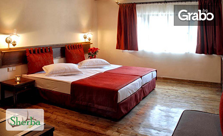 Вълшебна Коледа край Варна: 2 нощувки със закуски и празнични вечери с музикална програма, плюс релакс зона - край с. Гроздьово