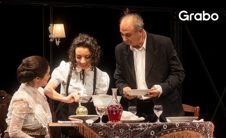 Николай Урумов в постановката "Bai Ganyo" на 23 Юни, в Младежки театър "Николай Бинев"