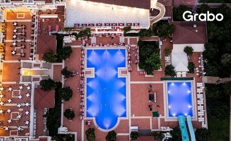 Отдих в Турция през Октомври: 7 нощувки на база All Inclusive в хотел Viking Garden, Кемер, плюс самолетен транспорт