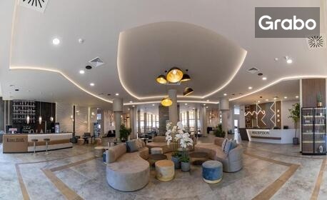 Лятна почивка в Златни пясъци: Нощувка на база All Inclusive, плюс външен басейн с чадър и шезлонг