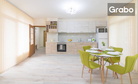 Апартамент за четирима в центъра на Пловдив: Нощувка в Domus Apartment Grand 1, плюс паркинг
