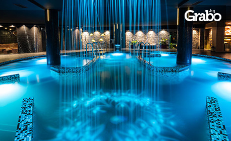 Луксозна зимна почивка в Свети Влас: Нощувка на база Ultra All Inclusive, плюс релакс зона и басейни