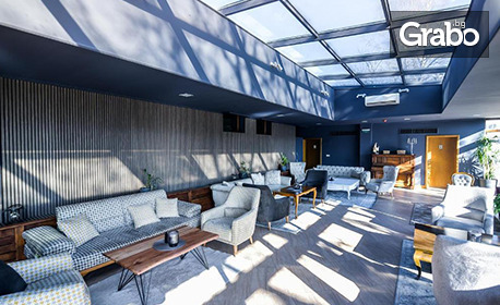 На винен туризъм в Белоградчик! Нощувка със закуска за двама, плюс винен тур с дегустация в недрата на пещера Магура