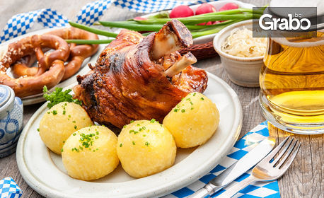 1кг запечено свинско джоланче със задушени картофки с копърче и чесън, плюс чесново гюзлеме или пърленка