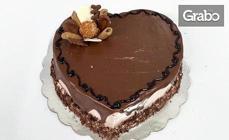 Сладка и романтична изненада: Торта сърце - с вкус по избор