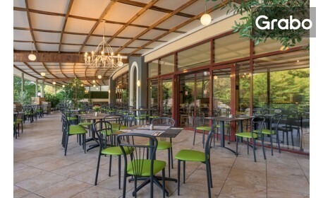 Last Minute почивка в Златни пясъци: Нощувка на база All Inclusive, плюс басейн и бонус - безплатен паркинг