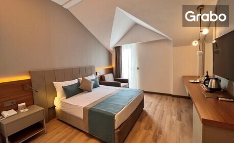 Морски релакс в Сиде: 7 нощувки на база Ultra All Inclusive в Хотел Side Story Resort and SPA****, плюс водна пързалка