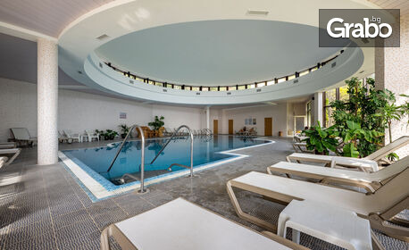 Подари си релаксиращо преживяване: Дневен SPA пакет, плюс минерален басейн, термо зона и паркинг - в Златни пясъци