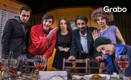 Мая Бежанска и Филип Аврамов в комедията "Образцов дом №6" на 11 Октомври, в Държавна опера - Русе