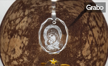 Кристален сувенир с гравиранo изображение или лично послание във вътрешността на кристала - медальон или тапа за вино, плюс подаръчна кутия