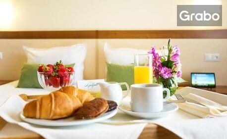 Релакс в Златни пясъци през Юни: Нощувка на база All Inclusive, плюс басейн и паркинг