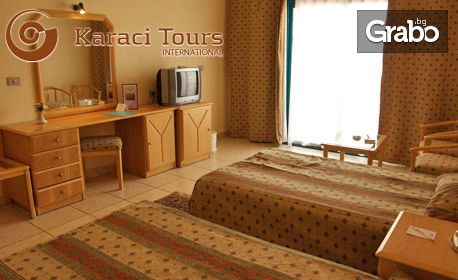Посети Египет! 7 нощувки на база All inclusive в Хотел Sharm Cliff Resort**** в Шарм Ел Шейх, плюс самолетен транспорт