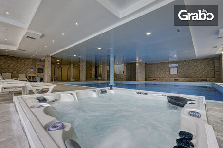 Цяло лято в Златни пясъци: Нощувка на база All Inclusive, плюс релакс зона и басейни