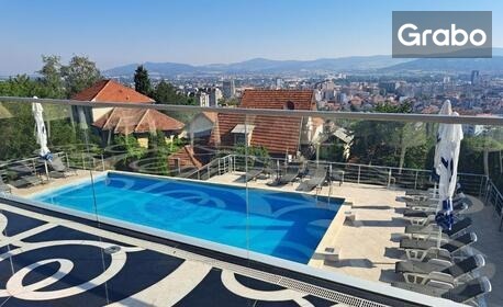 Отпразнувай Нова година в Ниш: 3 нощувки със закуски в Grand Hotel Marica 3*, плюс новогодишна Гала вечеря с музика на живо