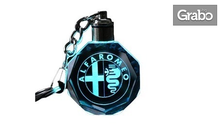 Кристален светещ ключодържател с лазерно гравирано автомобилно лого