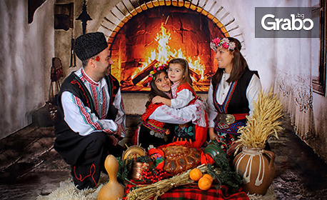 Коледна фотосесия в автентичен български костюм