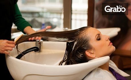Терапия за коса с хиалуронова киселина и екстракт от водорасли и изправяне - без или със брюлаж
