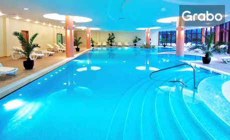 Релакс в Златни пясъци: Нощувка на база All Inclusive, плюс басейн и SPA зона