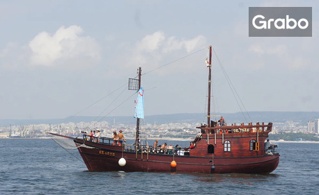 Гръцко парти на кораб край Варна с освежаваща напитка, танци и забавление