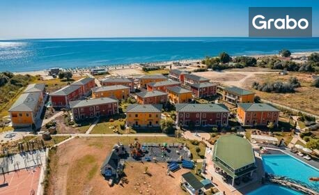 Юни в Кранево: Нощувка на база All Inclusive, плюс рефлекторен масаж, чадър и шезлонг на плажа и релакс зона
