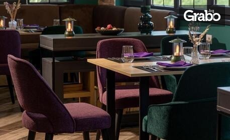 Пролет в Шумен: Нощувка със закуска в двойна стая, студио или апартамент с гледка към Шуменската крепост, плюс безплатно настаняване на дете до 10г