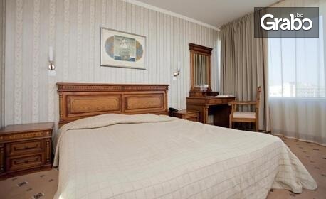 Релакс в Бургас: Нощувка със закуска, плюс паркинг