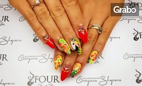 За красиви ръце и нокти: Маникюр с гел лак, плюс 2 декорации или укрепване на естествени нокти с гел и възможност за сваляне на стар материал