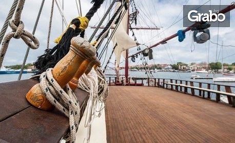 60-минутен пиратски круиз с кораб-ресторант Посейдон в Созополския залив - за един възрастен и едно дете от 4 до 12г