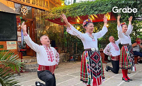 Основно ястие по избор и десерт - домашна бисквитена торта - в центъра на курортен комплекс Камчия