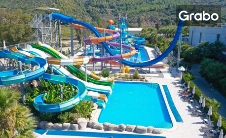 Last Minute за ранни записвания в Кушадасъ: 7 нощувки на база Ultra All Inclusive в Хотел Palm Wings Ephesus Beach Resort 5*, плюс басейн, водна пързалка и детска анимация