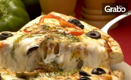 Кулинарни изкушения - голяма пица и свежа салата, по избор