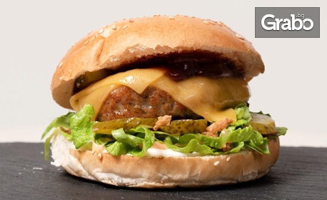 Засити глада: Хотдог, чийзбургер или меню