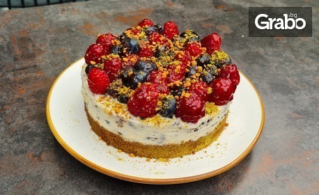 Сладко изкушение! Торта по избор за вкъщи - Френска селска, Матча или Кето торта Ночиола