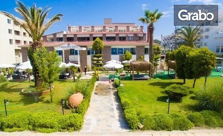 Почивка в Айвалък: 7 нощувки на база All Inclusive в хотел Buyuk Berk***, плюс транспорт